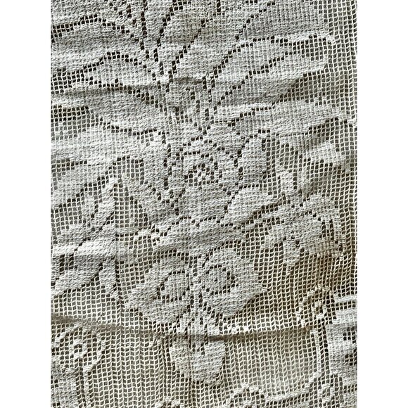 Lace Table Runner 39.5x14.5 Floral & Geometric Pattern Creamy Beige VTG Wedding - Picture 5 of 10